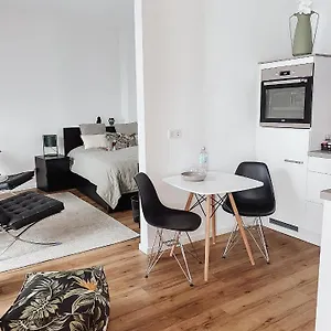 Apartment Burg 9 Boardinghouse Düsseldorf